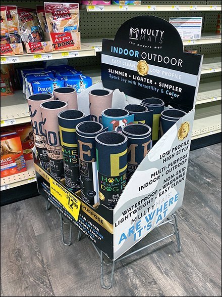 Indoor-Outdoor Mat Dunnage Rack Display